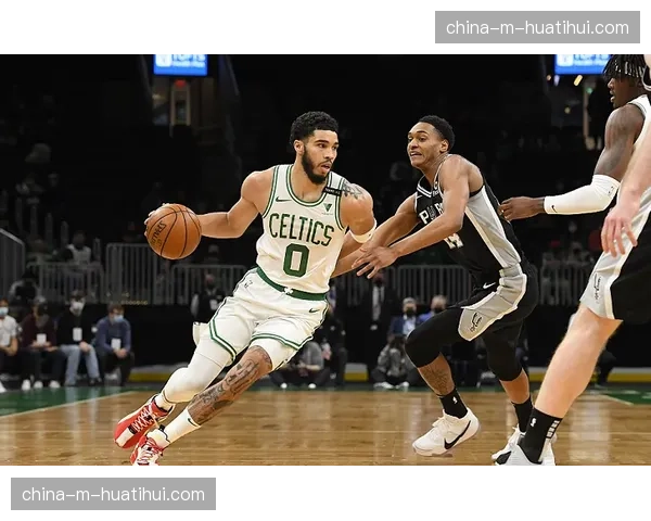 从领先到被逆转，记录诺丁汉森林1-2不敌布莱顿的失利过程